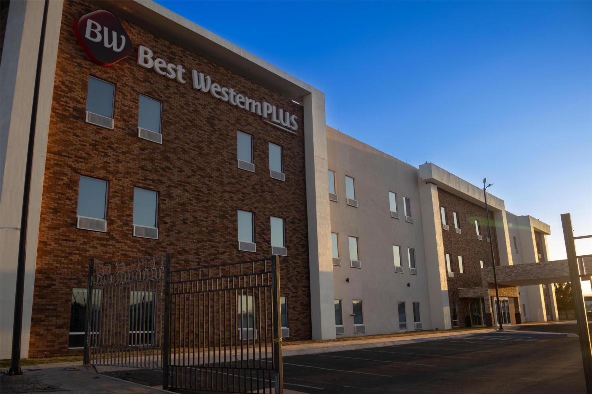 Best Western Plus Sacramento 치와와주 외부 사진