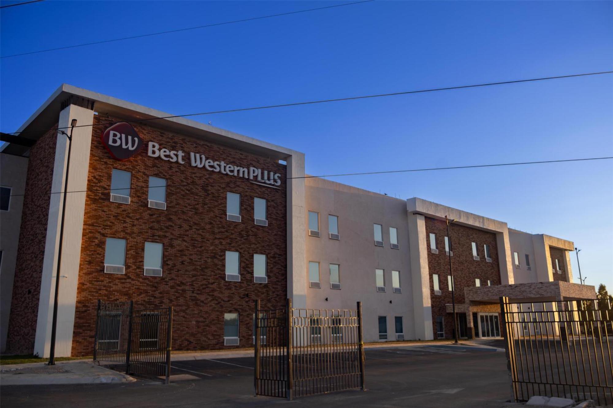 Best Western Plus Sacramento 치와와주 외부 사진